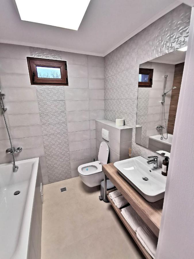 Vila Aras Simeria Екстер'єр фото