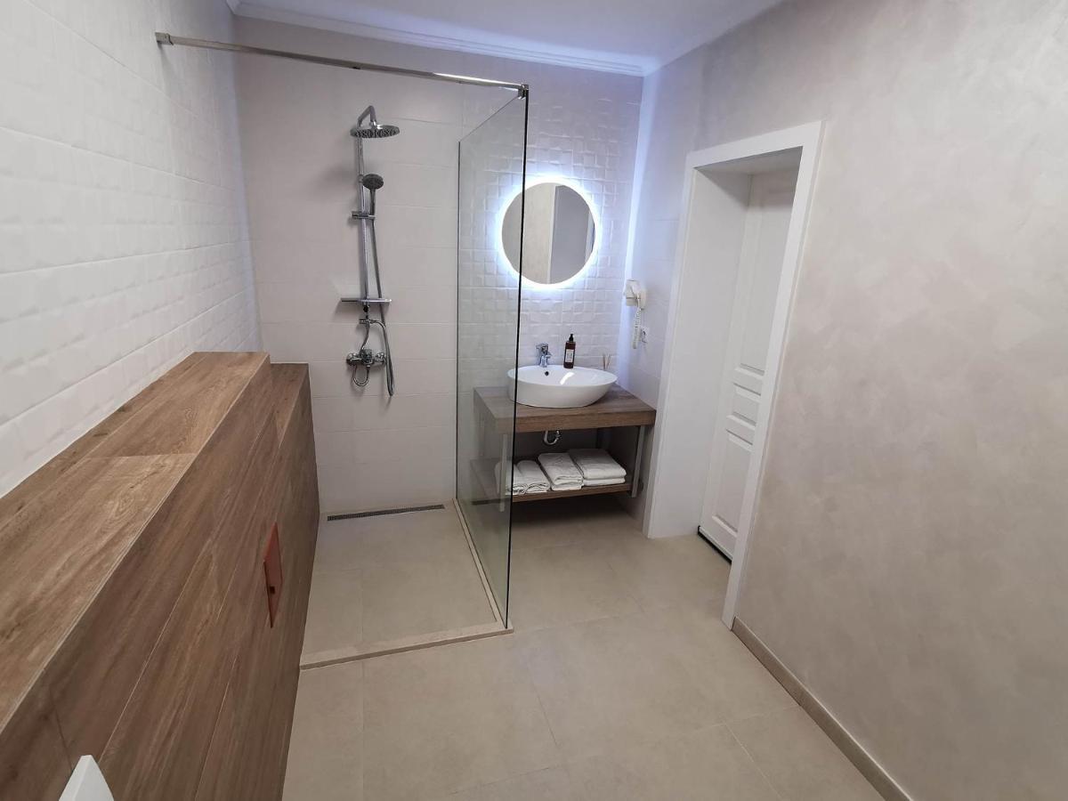 Vila Aras Simeria Екстер'єр фото